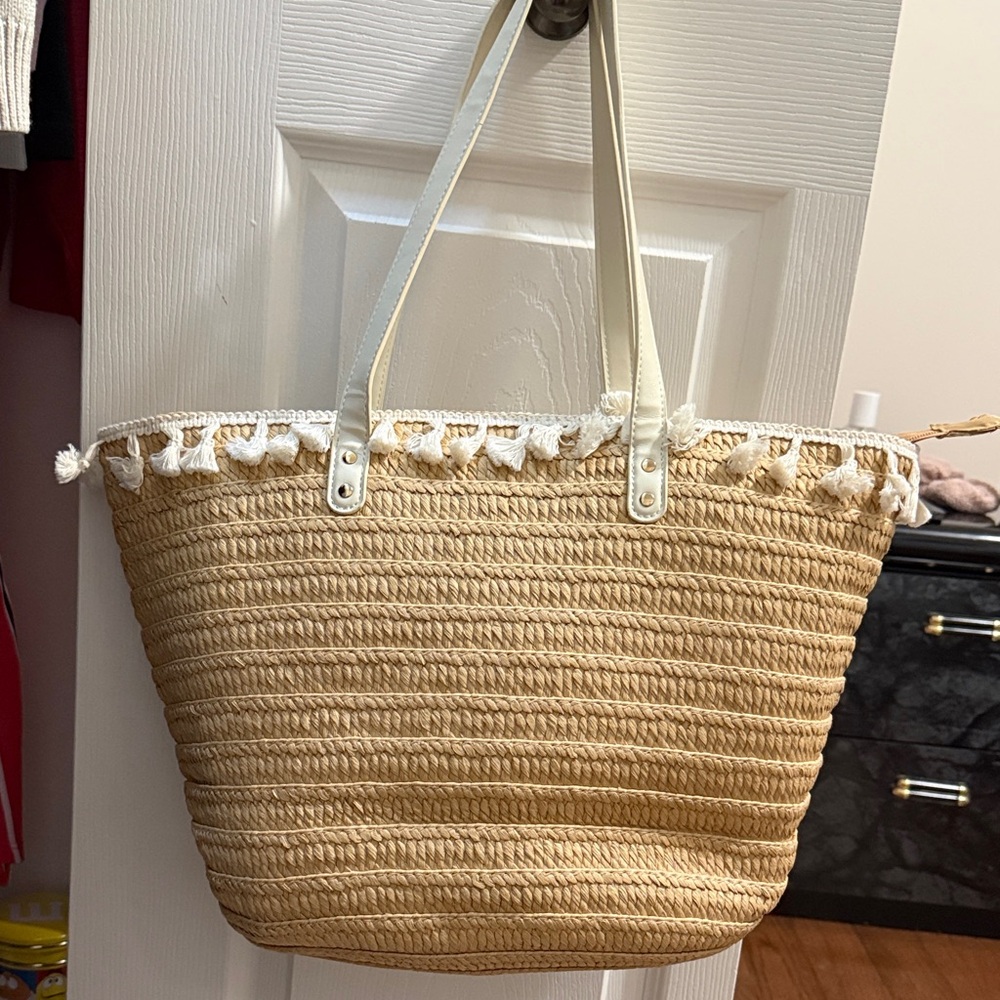 Ardene Tan Tote with Cream Details